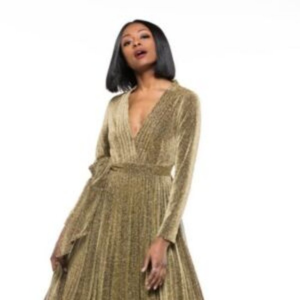 WHY GOLD DRESS 👑👑👑